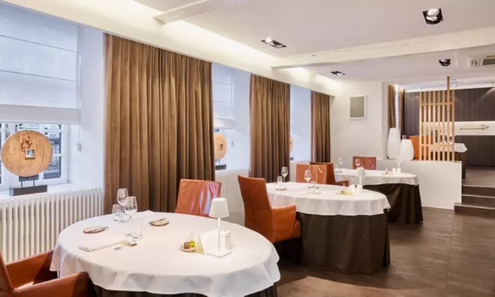 Laat je verrassen door de chef: 3-gangen met tapas en mignardises