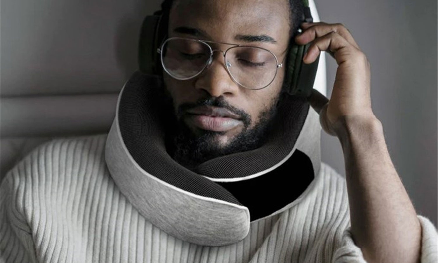 Memory Foam Neck Support Pillow