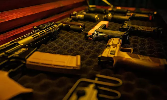 Shooting Simulator Thrill with Drinks for 2 or 4 Guests