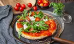 Festin italien au bord de l'eau à La Vita Attiva
