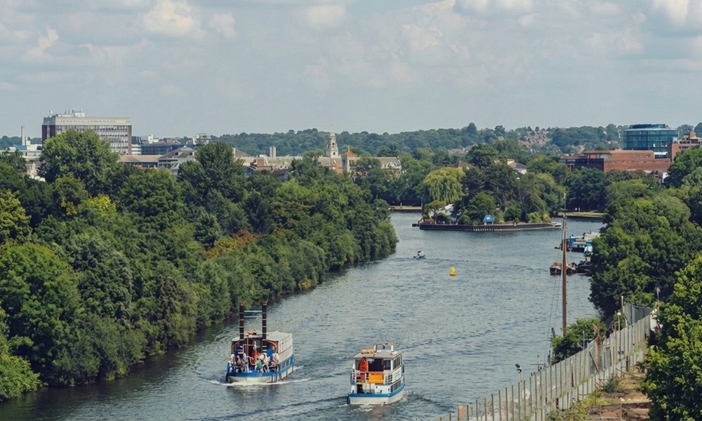 4* Kingston: One or Two Nights Stay