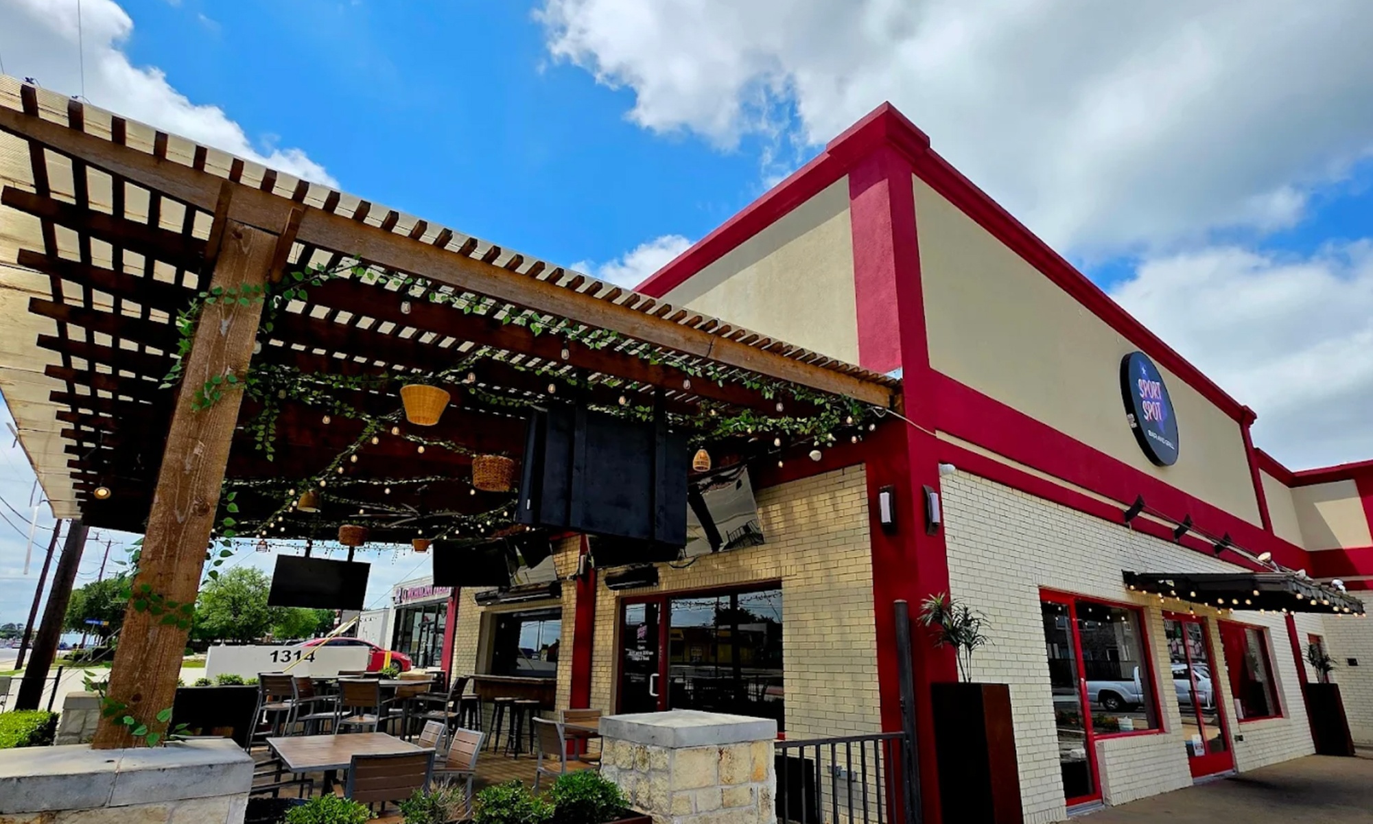 $50, $75, or $100 Dining Credit | Dozen Wings, Fries, Entrees, & More