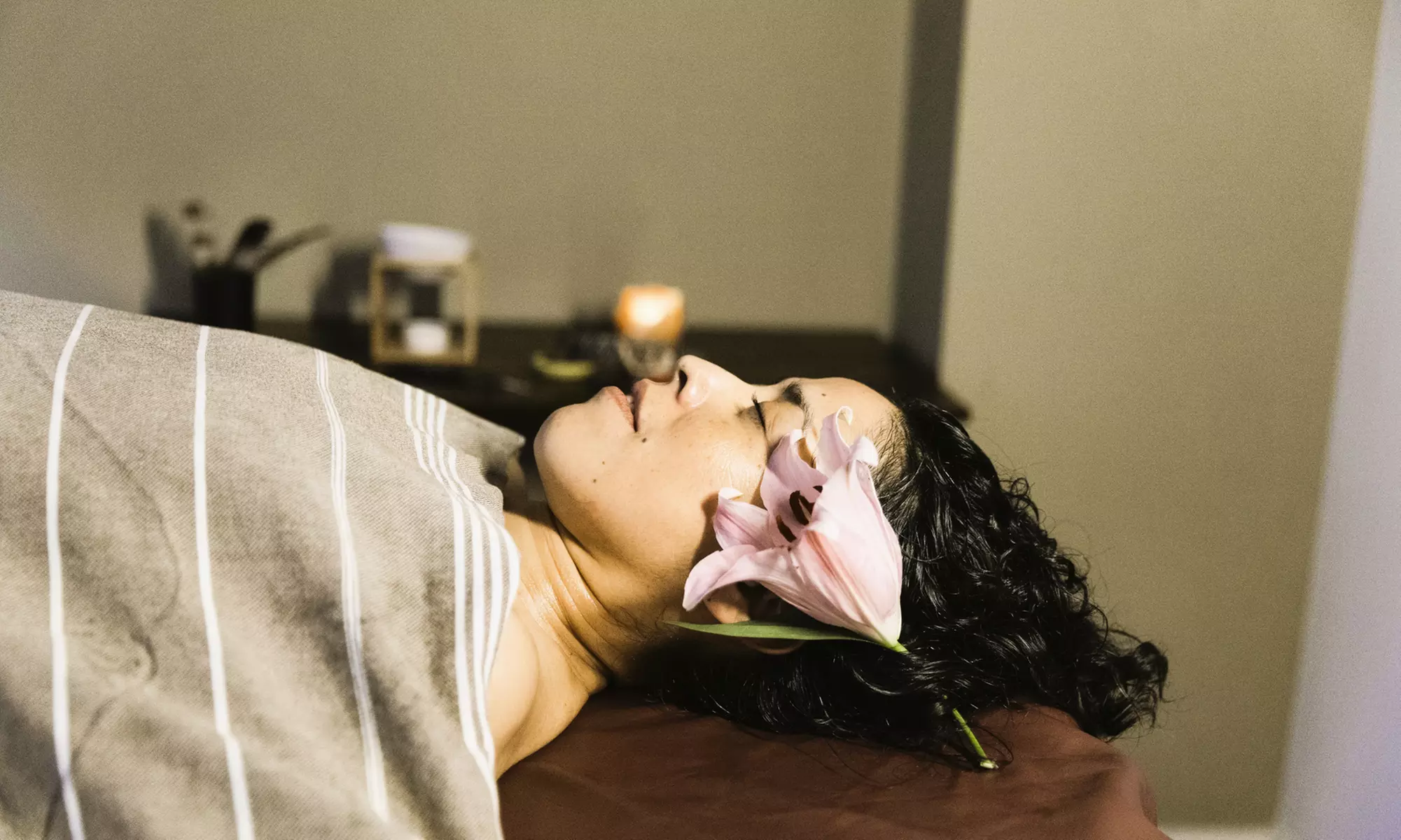 90 Min. Hawaiianische Wellnessmassage für 1 Person