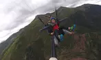 Vuelo en parapente desde el despegue oficial más alto de España