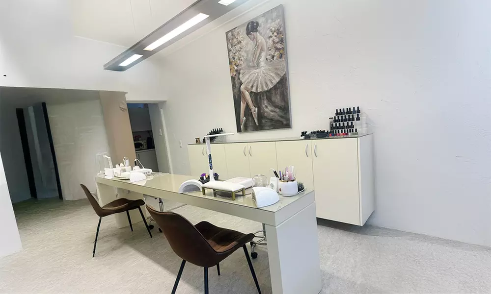 40-80 Min. Mani- und / oder Pediküre inkl. Schellack für 1 Person