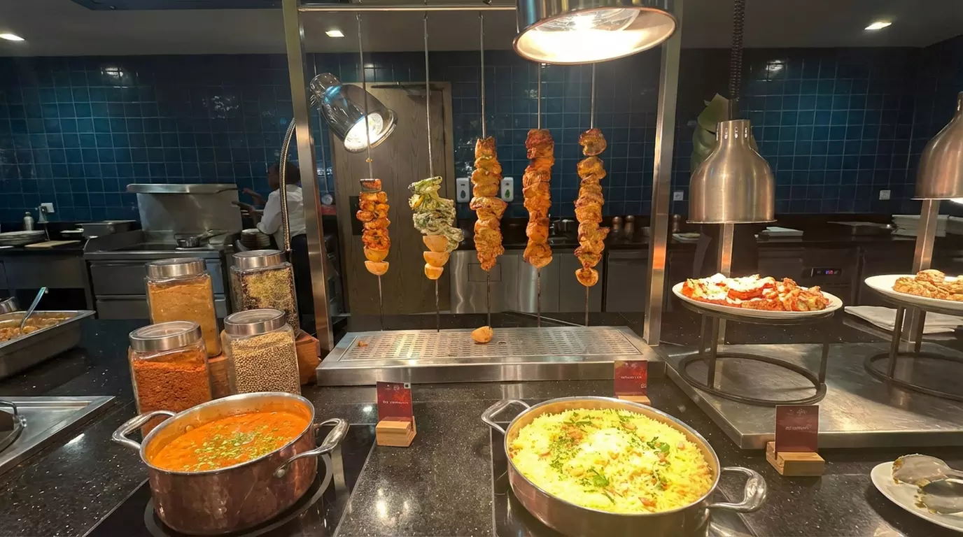 Flavor-Filled Iftar Buffet with Global Cuisine & Refreshing Beverages