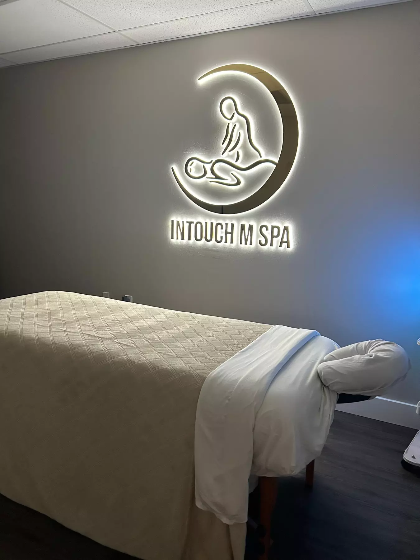 Relax with 60-Min Swedish Massage or Enjoy Couples Swedish Massage