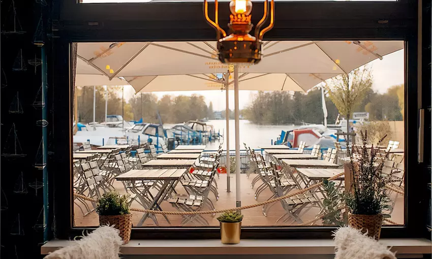 Exklusives Fonduedinner mit Feuerzangenbowle und optionalem Käsefondue