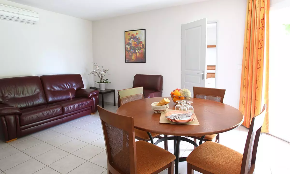 Familles/Groupes : studio ou appartement avec PDJ