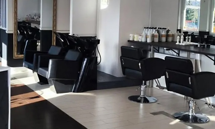 Strzyżenie i modelowanie włosów średnich lub długich