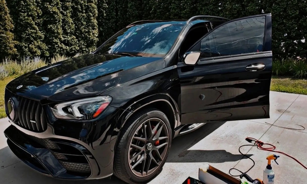 Transform Your Vehicle with Window Tinting and Removal Services