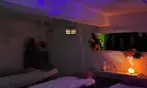 Spa privado para 2 con masaje, hidromasaje, bebida y bombones