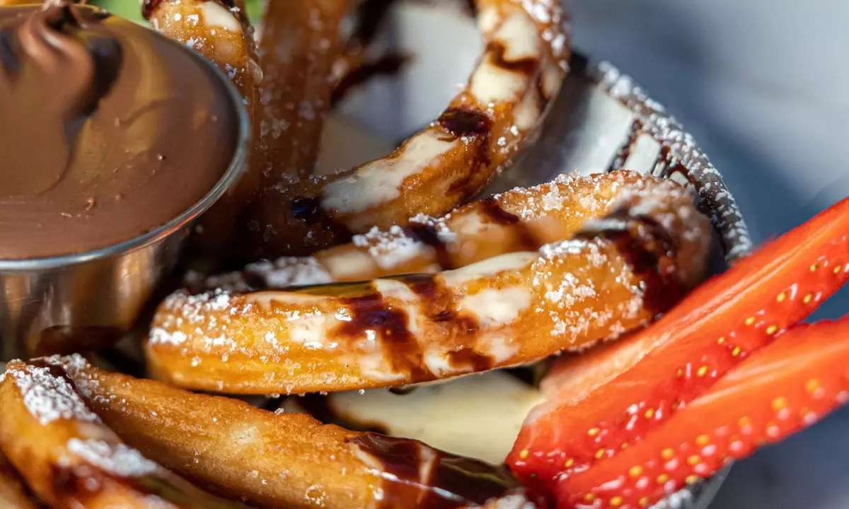 Burger nach Wahl inkl. Pommes & Softdrink für 1, 2 oder 4 Personen