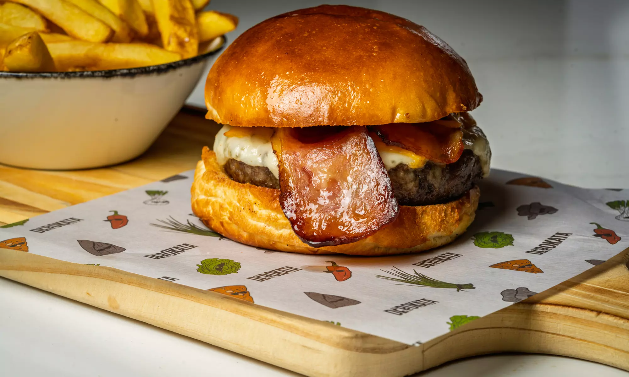 Brunch ilimitado con bufé libre de comida y bebida para 2 o 4 personas