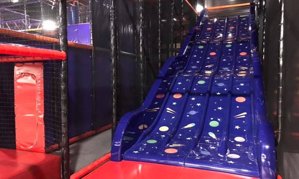 Plongez dans l'aventure : entrée pour enfant au Cosmik Parc