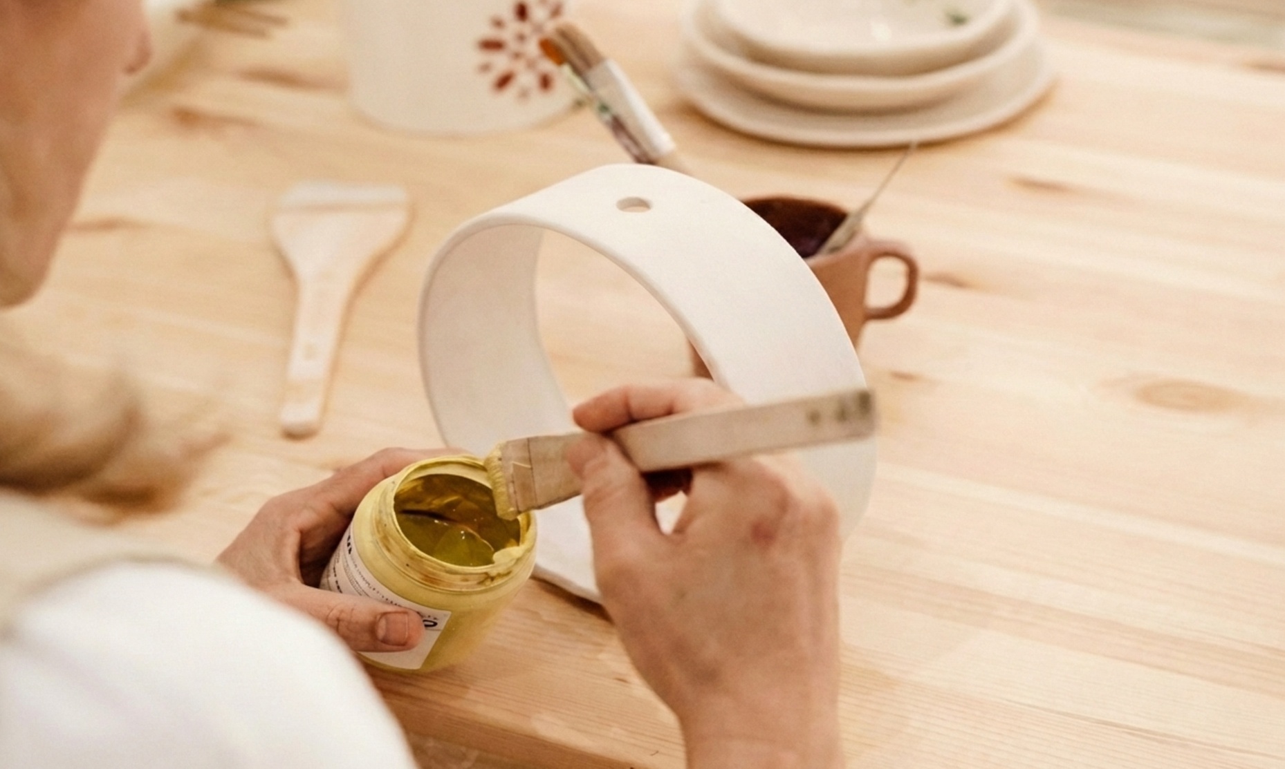 Taller de cerámica de 2 h a elegir entre modelado o pintura