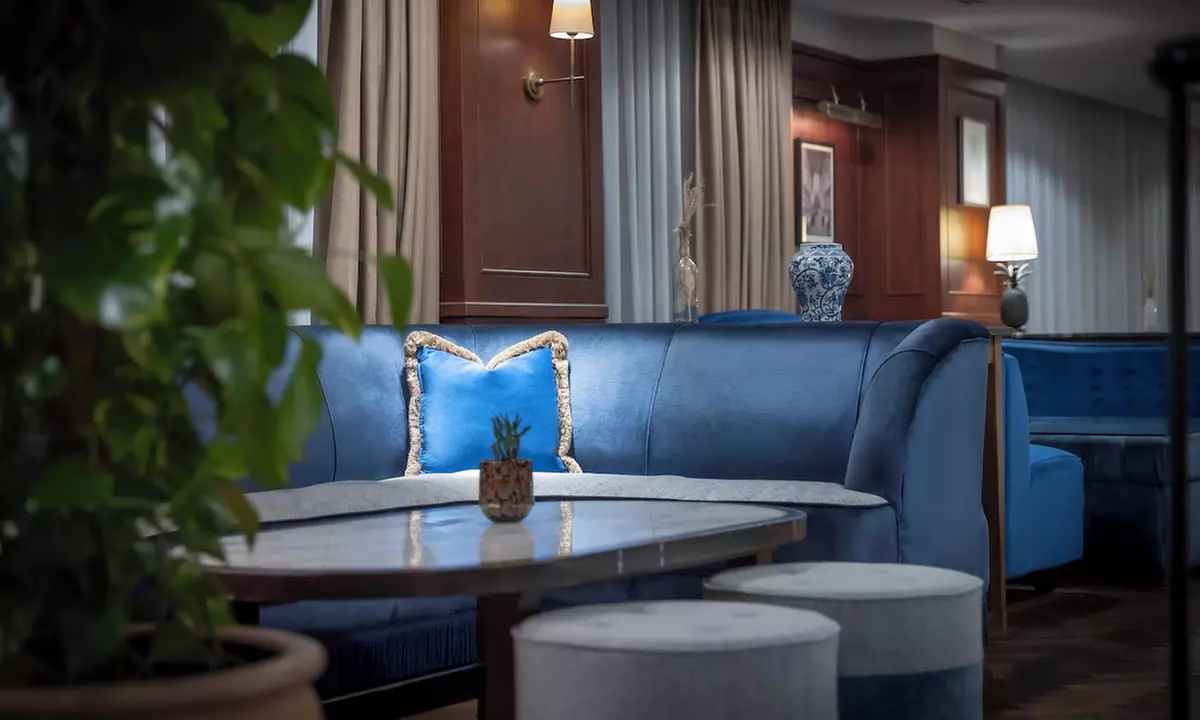 Cambridgeshire: Deluxe Double Room or Executive King Room w/ Breakfast