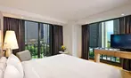 Chicago Downtown Hotel with Indoor Outdoor Pools