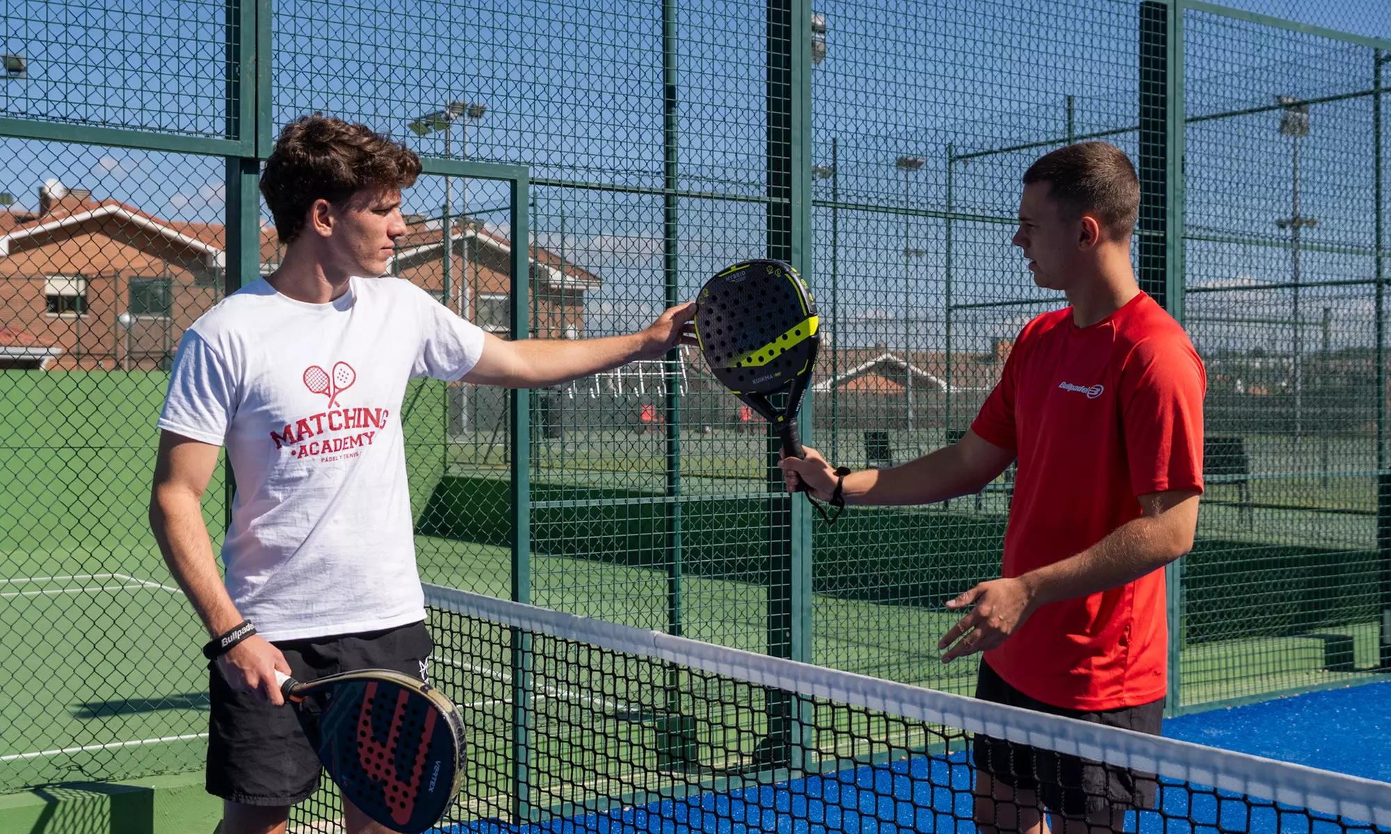 Clases a domicilio de pádel y tenis para 2 o 4 personas