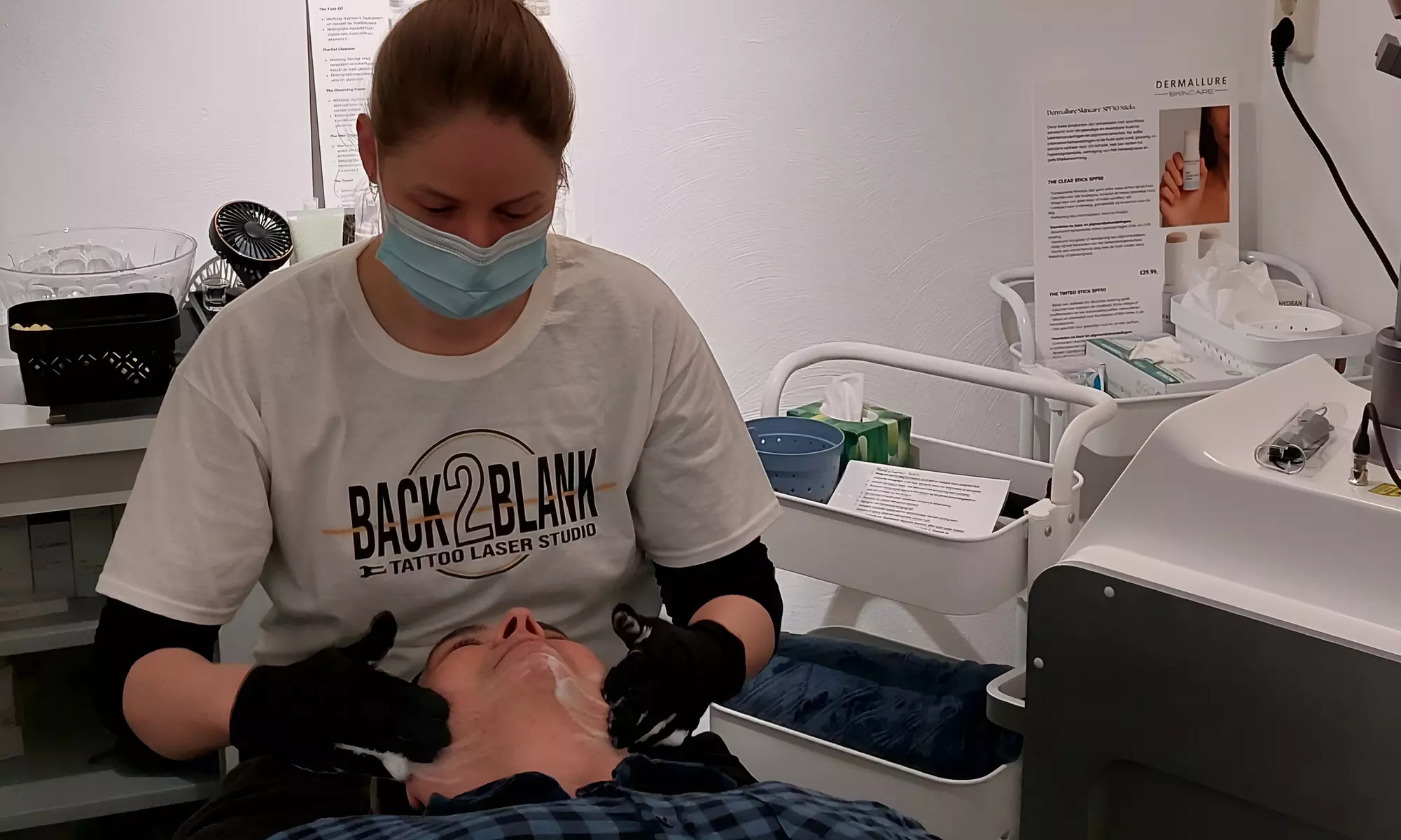 Effectieve carbon laser peeling voor huidverjonging en collageenboost