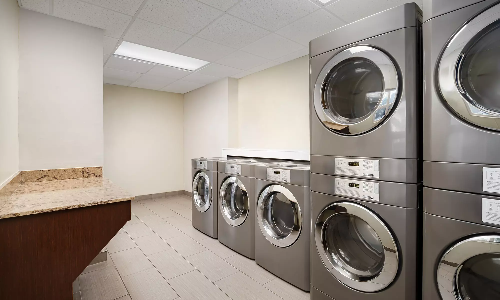 Resort in Orlando near Walt Disney World® with Complimentary Breakfast