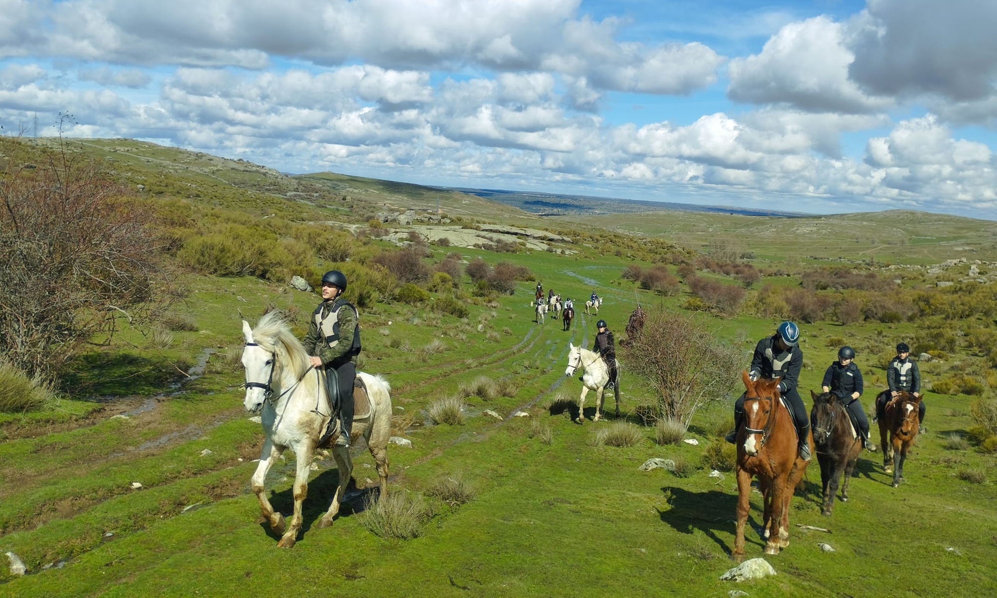 Paseo a caballo durante 1 o 2 horas para 2 o 4 personas cerca de Ávila