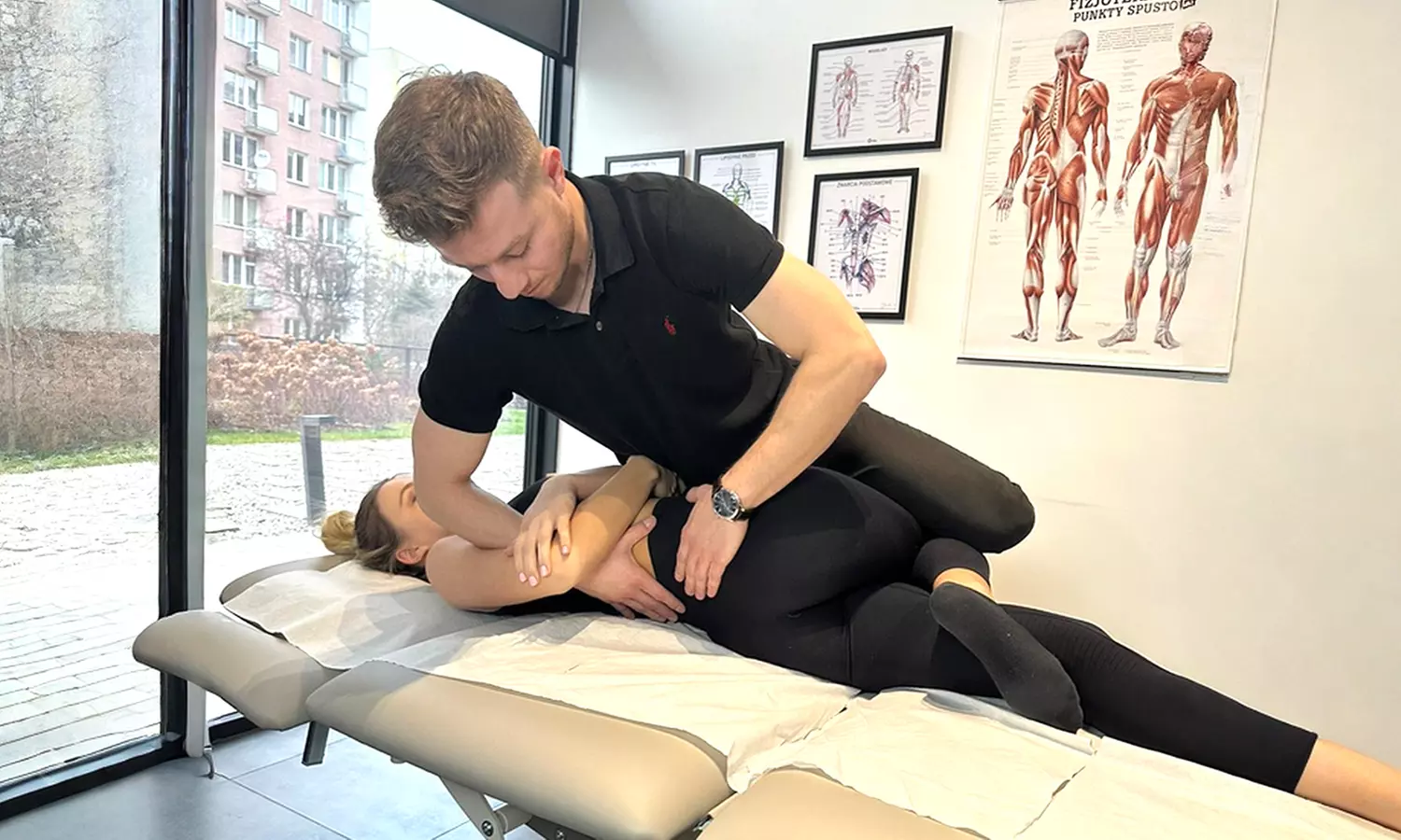 Masaż leczniczy, relaksacyjny lub konsultacja i terapia indywidualna