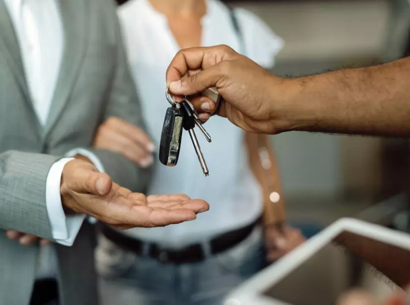 Premium Concierge-Parking auf dem Außenstellenplatz für 1 bis 28 Tage