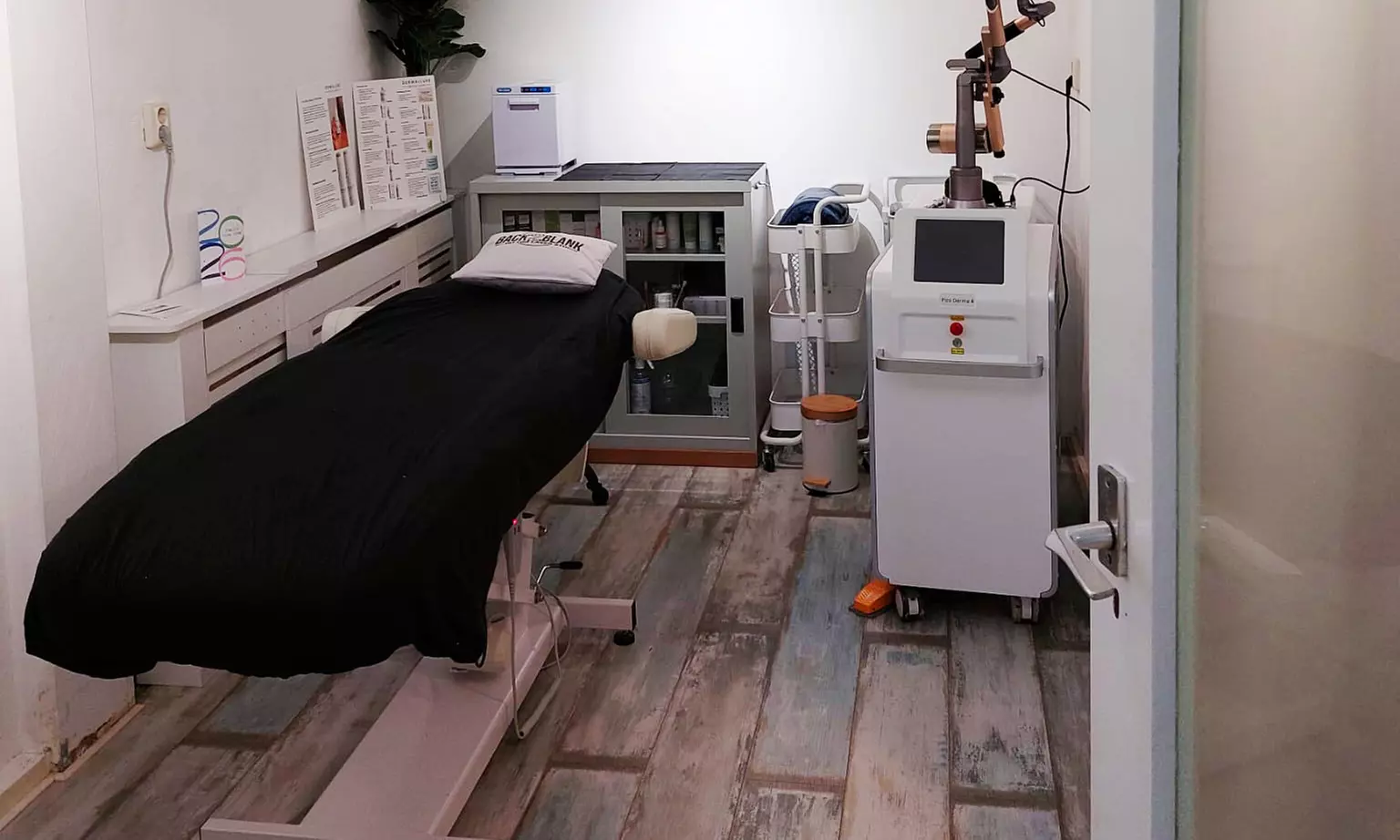 Effectieve carbon laser peeling voor huidverjonging en collageenboost