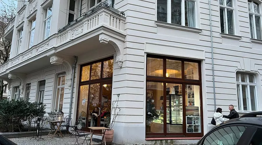 Veganer Black/Red Burger inkl. Saft oder Schorle für 1 oder 2 Personen