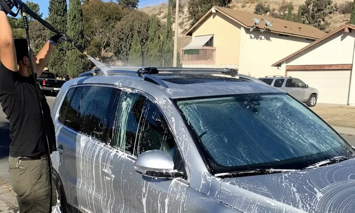 Full Detailing Packages: Sedan, SUV & 3-Row SUV/Truck/Minivan