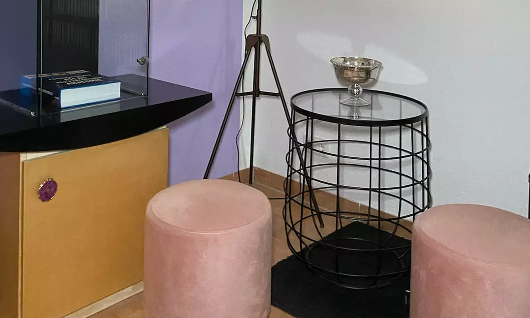 Hyaluron-Faltenbehandlung: 1 oder 2 ml Hyaluronsäure an 1 bzw. 2 Zonen