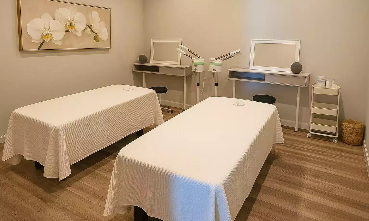 Rejuvenating Facial & Massage Treatments for Radiant Skin