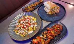 Experience Peppermints Bar And Lounge's Bottomless Brunch & Delicious Food at 43% Off