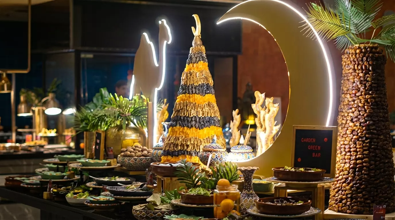 Flavor-Filled Iftar Buffet with Global Cuisine & Refreshing Beverages
