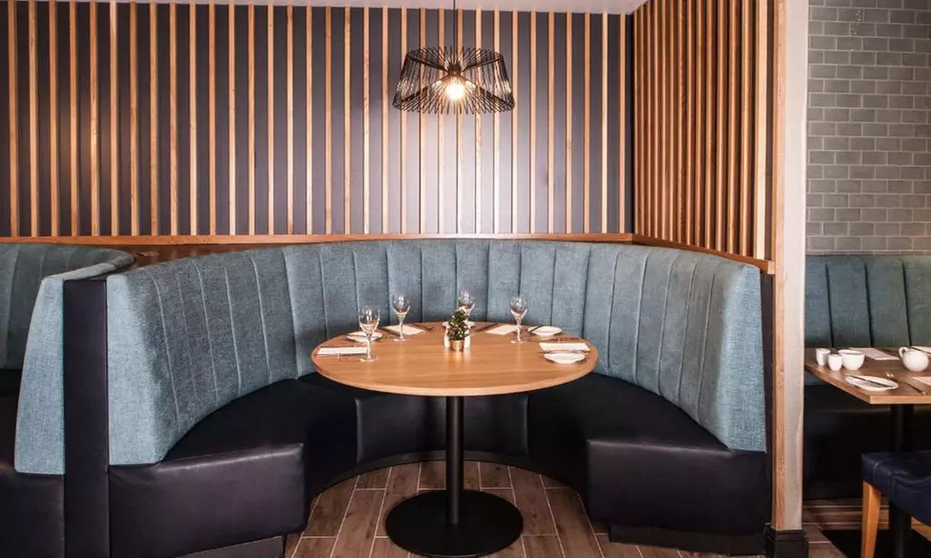 Felbridge: Double Standard with Breakfast