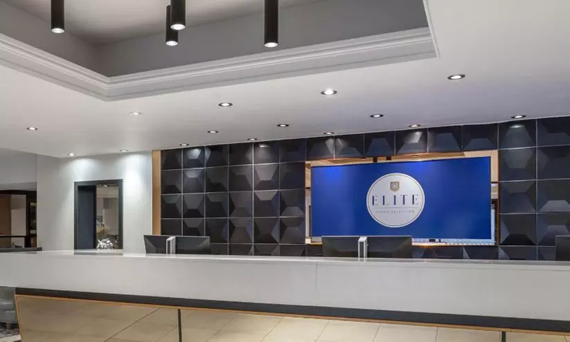 Felbridge: Double Standard with Breakfast