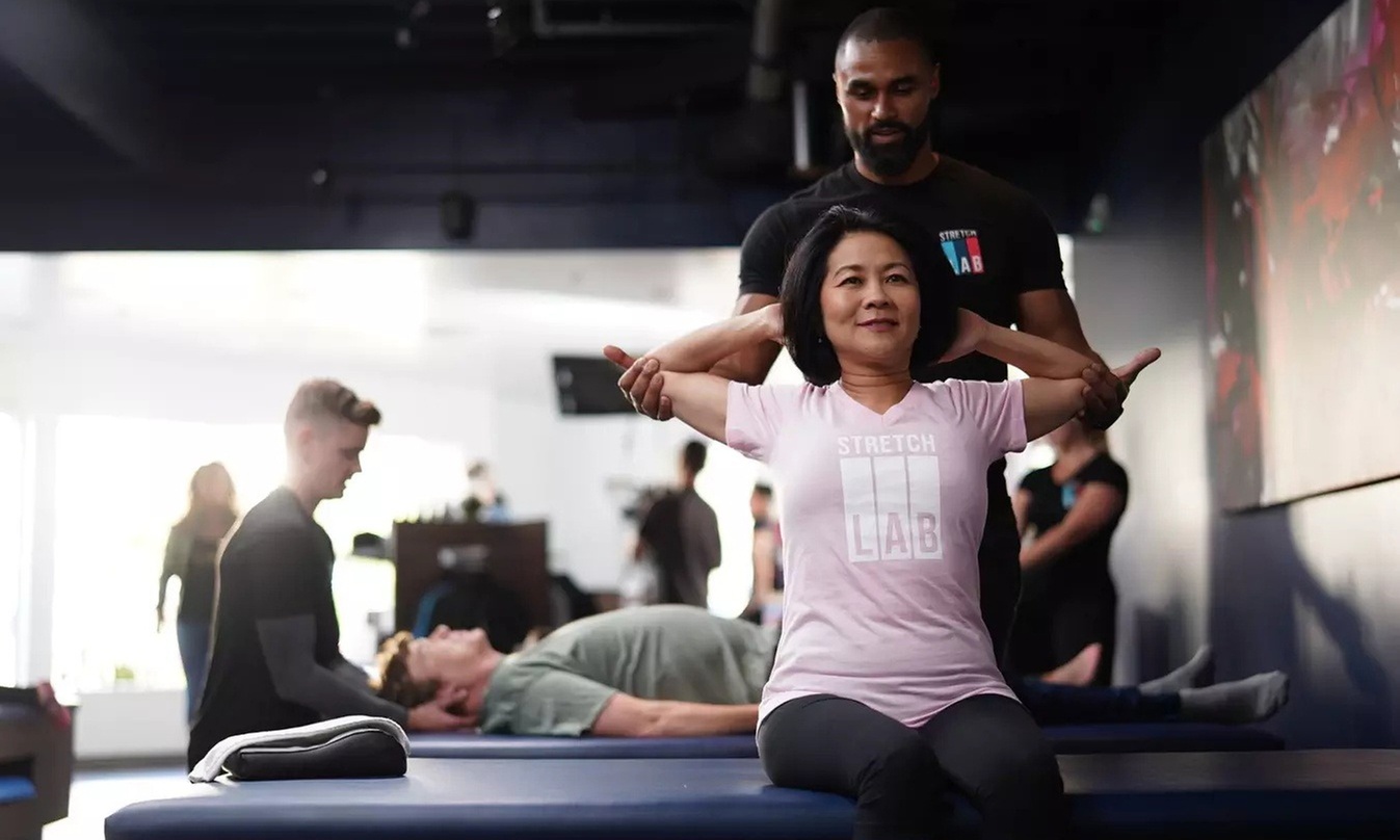 25-Min 1-on-1 Stretch+Grip Socks/50Min w/ Optional Mobility Assessment