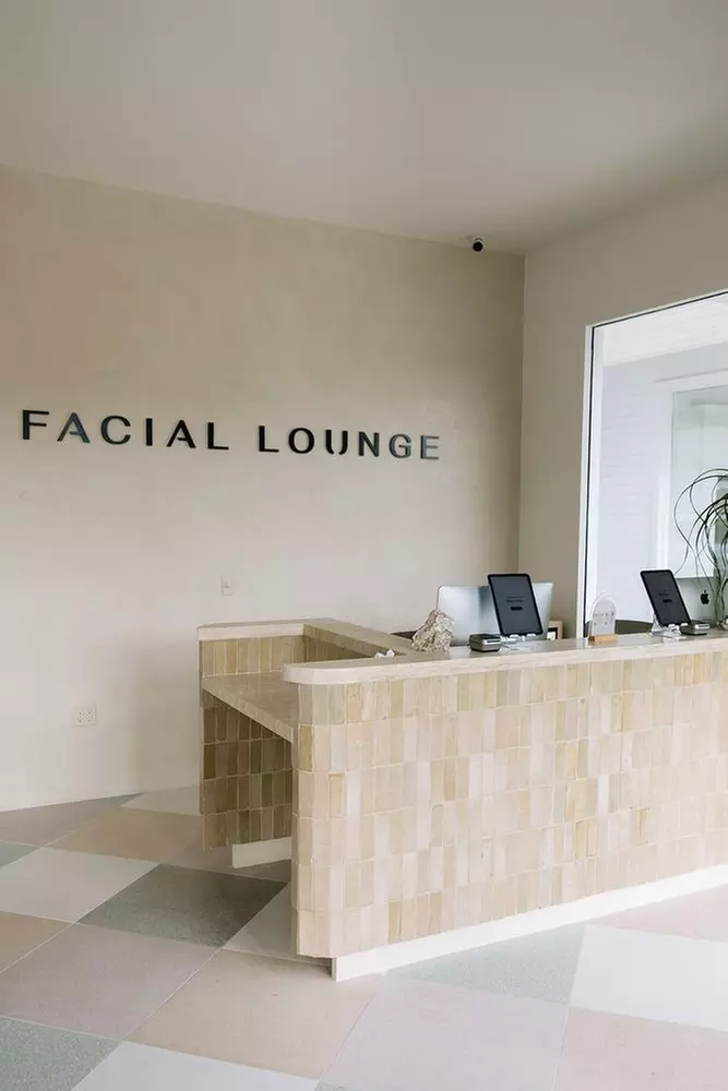 Radiant Skin Awaits: Forma RF Firmness or Organic Vegan LED Radiance