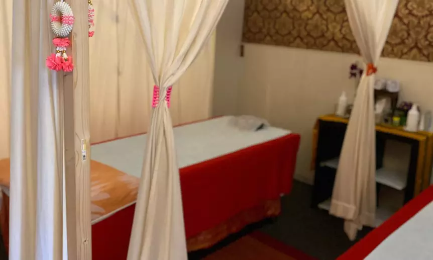 Entspannung pur: 60 Min. Thai-Massage nach Wahl