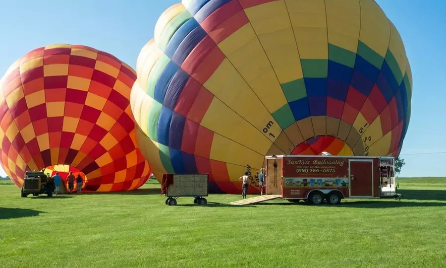 Hot Air Balloon Rides with Champagne Toast – Adirondack Region