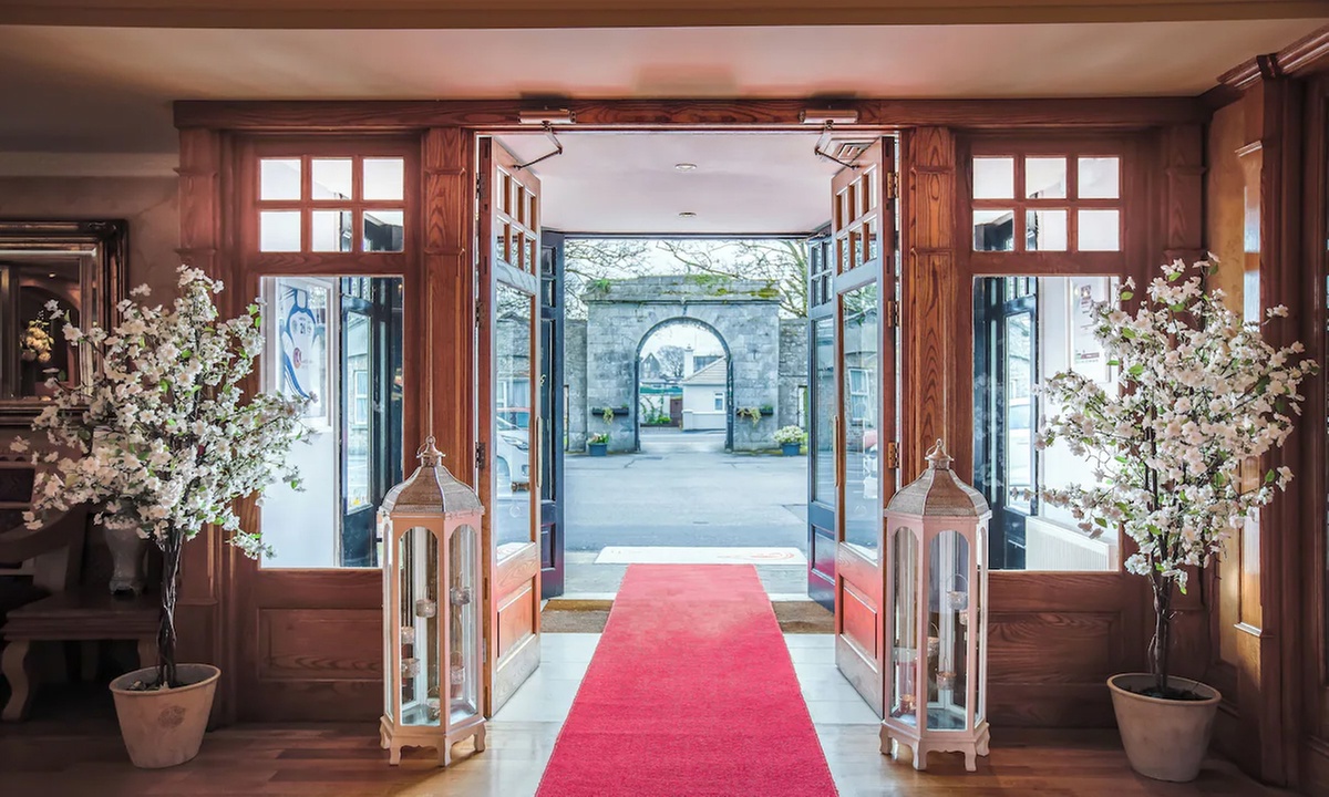 Discover Co. Meath, Ireland: Double Room, Late Check-Out and More