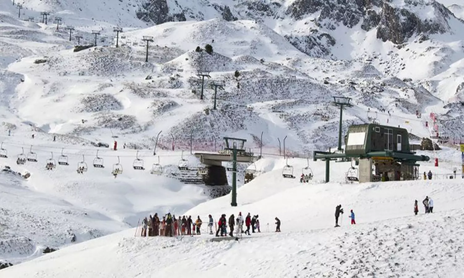 Forfait de Esquí con Alquiler Opcional en Puerto Navacerrada