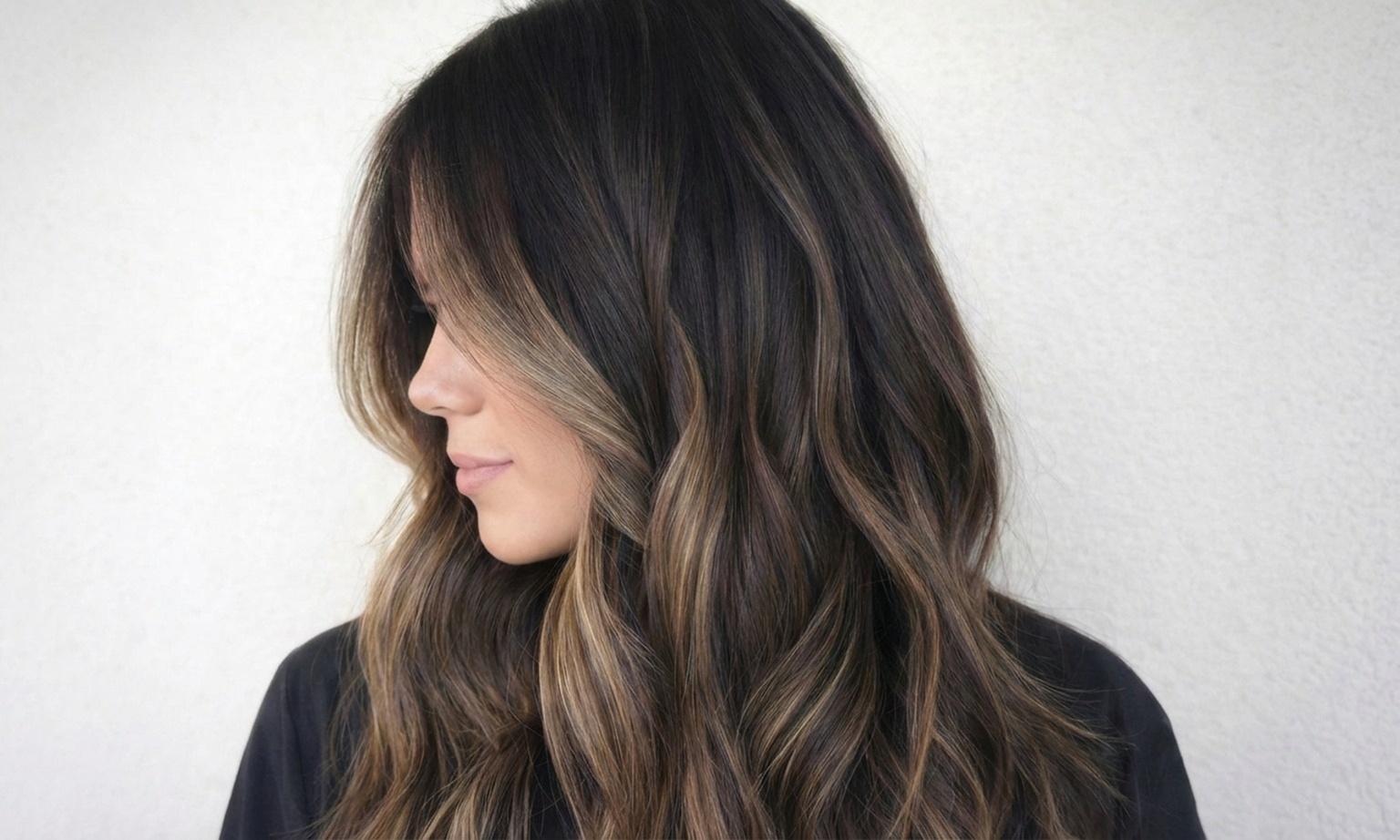 Waschen, Schneiden, Föhnen, opt. Ansatzfarbe, Strähnen oder Balayage