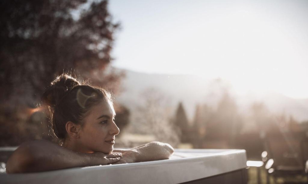 Brunico 4*: soggiorno con colazione o mezza pensione, Spa e piscina