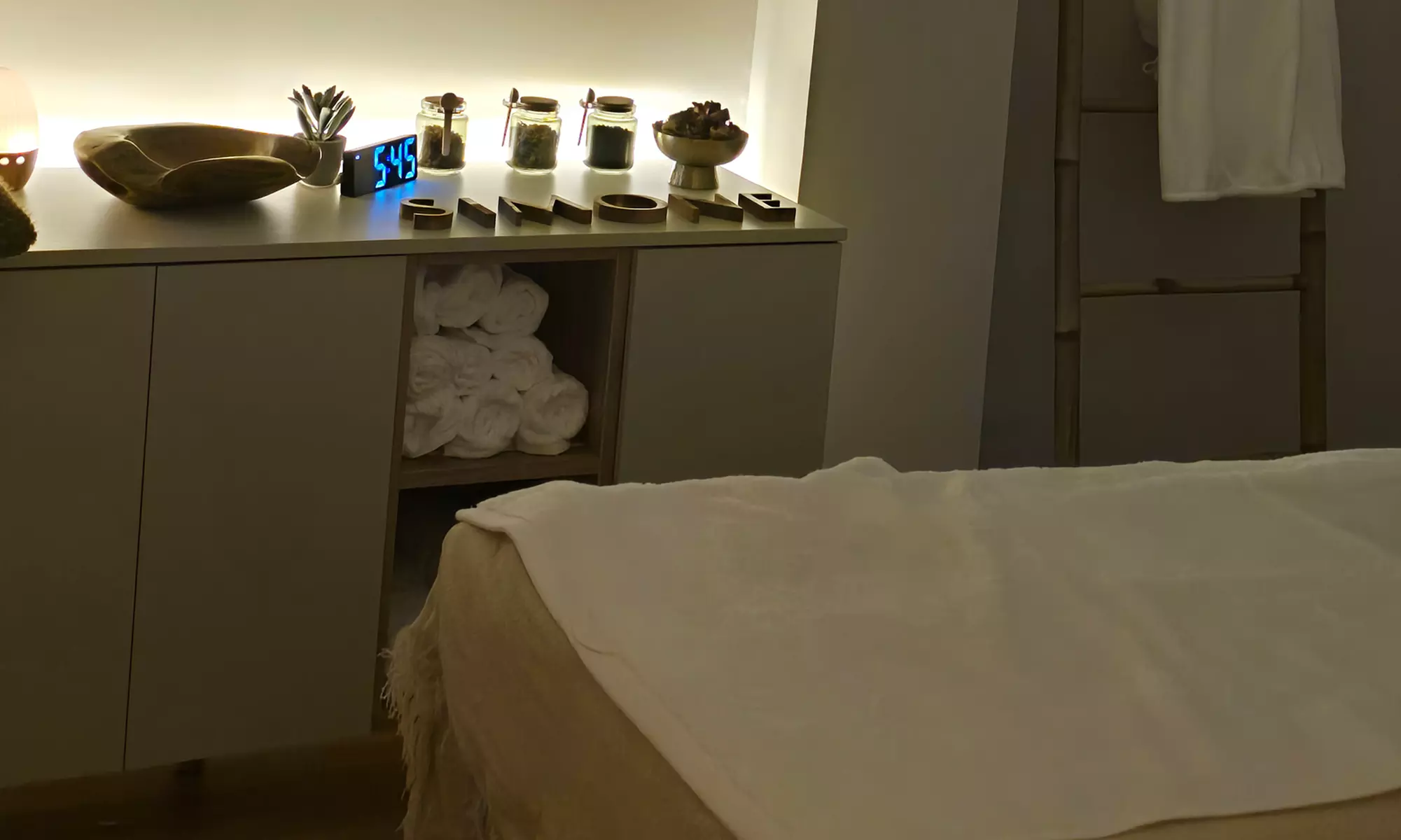 Ritual Simone Head Spa de 60 o 90 minutos junto al Retiro