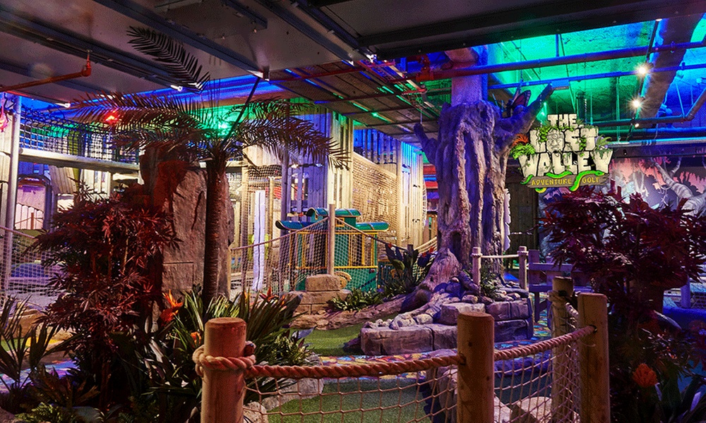 Up to 44% Off on Golf - Indoor at Amazonia