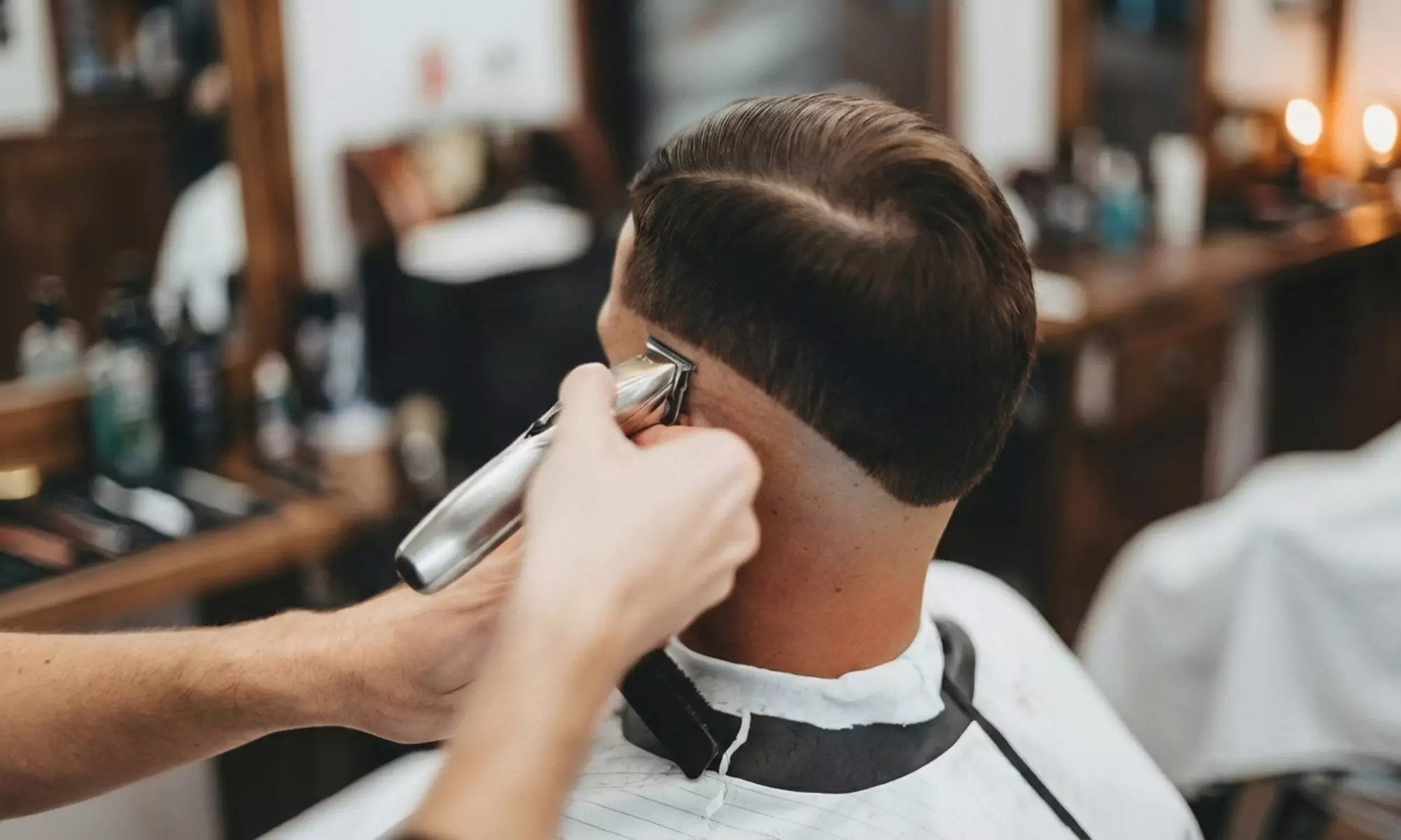 Precyzja w każdym cięciu: włosy i broda pod kontrolą profesjonalistów