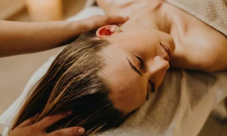 60-Min Luxury Head Spa Pamper Treatment & Glowing Facial