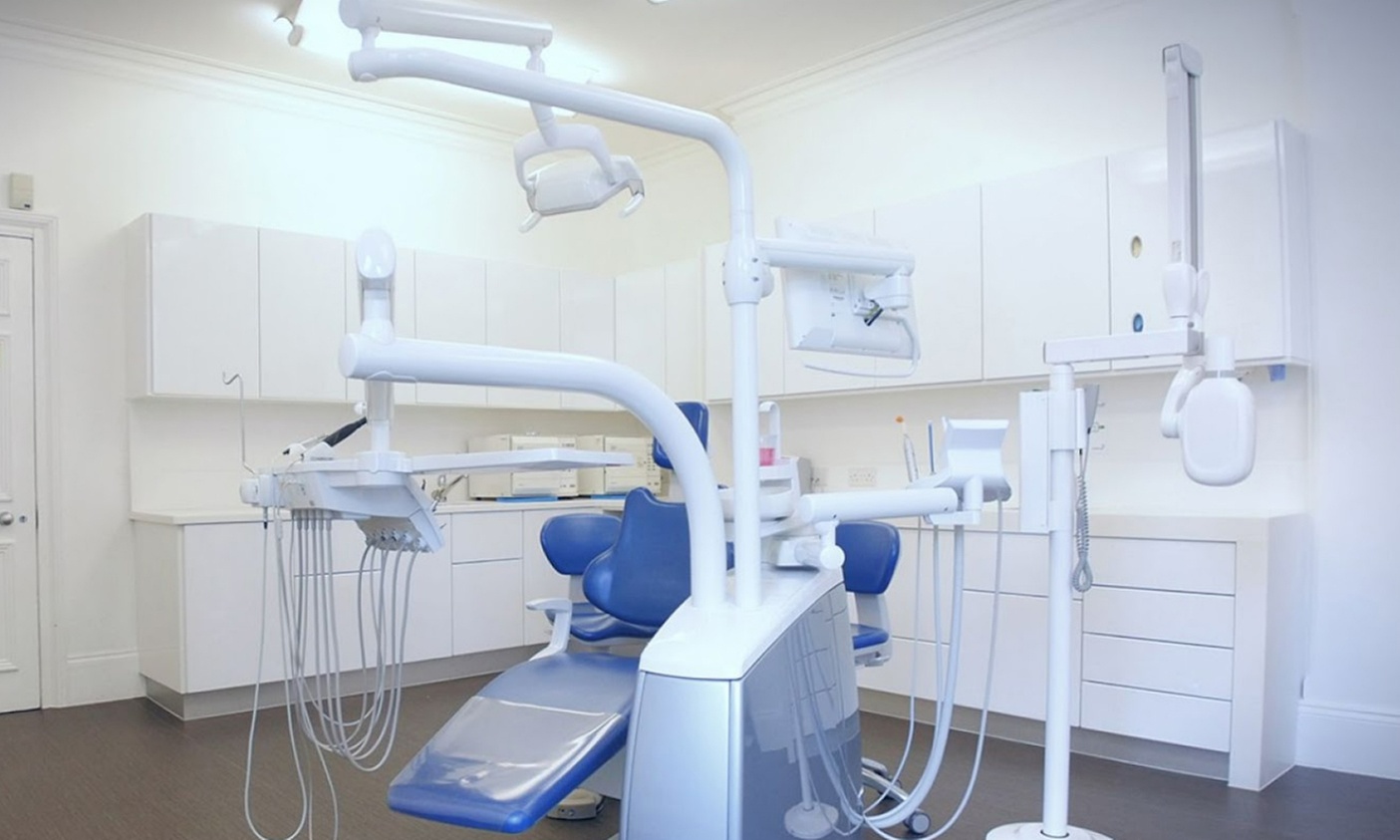 Sparkling Teeth Awaits: One Airflow, Clean, Scale, and Polish Treatment at Blanche Smile Studio. Save Up to 25%